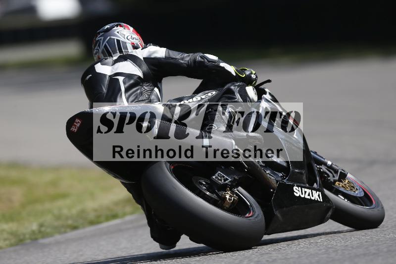 /45 10.08.2025 Plüss Moto Sport ADR/Freies Fahren/backside